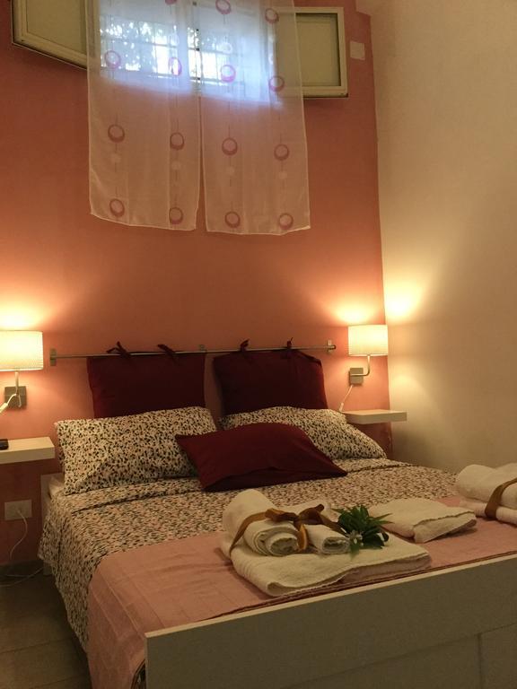 Case Vacanze Le Rose Villa Noto Exterior foto