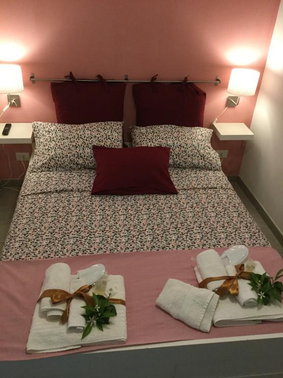 Case Vacanze Le Rose Villa Noto Exterior foto